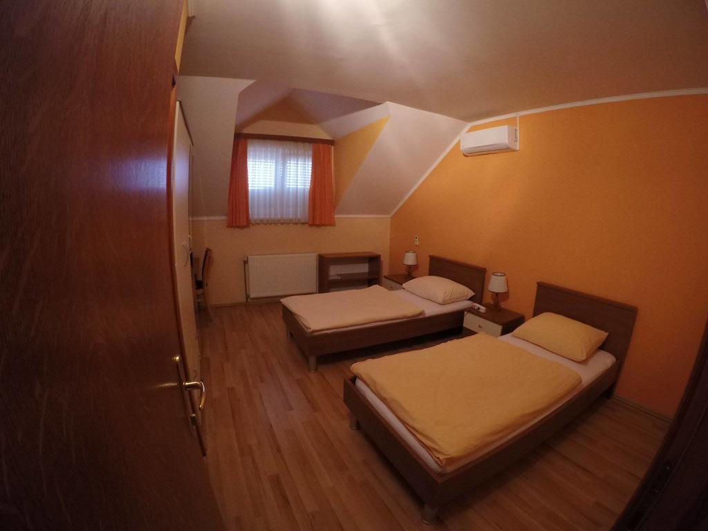 Bed and Breakfast Pansion Rody à Gornja Stubica Extérieur photo